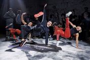 1 Frau und 2 Männer beim Breakletics 1 Frau und 2 Männer beim Breakletics